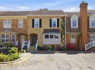 654 Lord Dunmore Dr, Virginia Beach, VA 23464