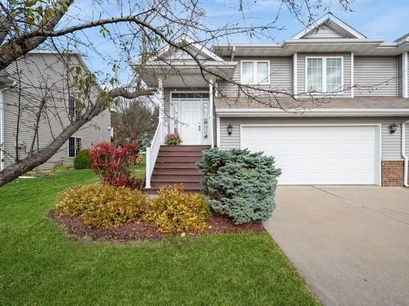 1002 Patton Ln, North Liberty, IA 52317
