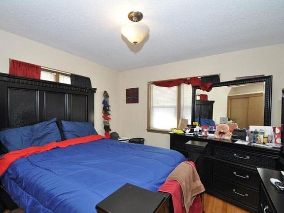 5th image of 5825 W Park Hill Ave