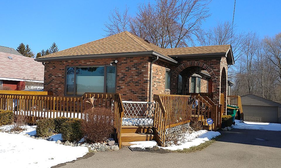 1st image of 1241 E Lake Dr