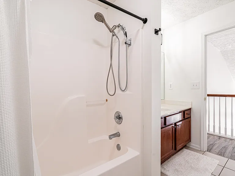 11009 Symington Cir — Photo 41