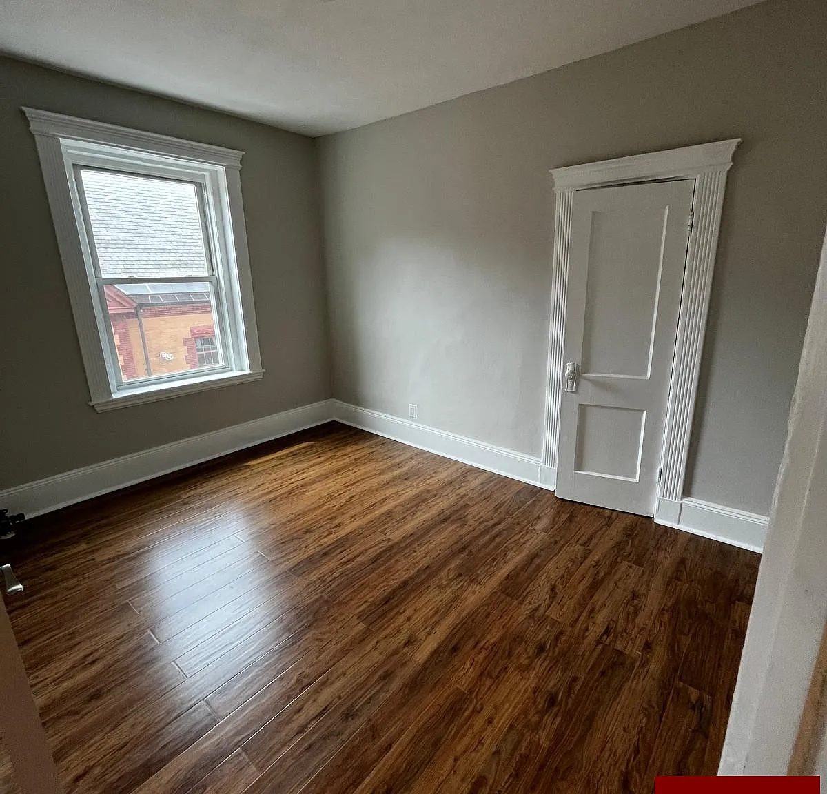 2 bed, 1.0 bath, $4,050 — Photo 2