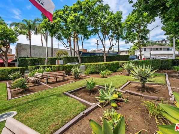 1111 N Crescent Heights Blvd, Los Angeles, CA 90046