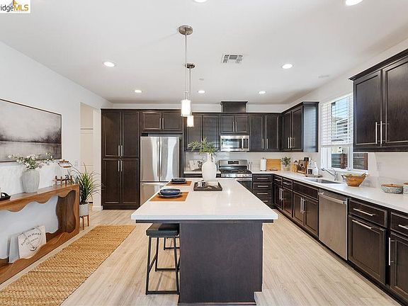 2nd image of 2466 Cinnabar Dr #Okwe55