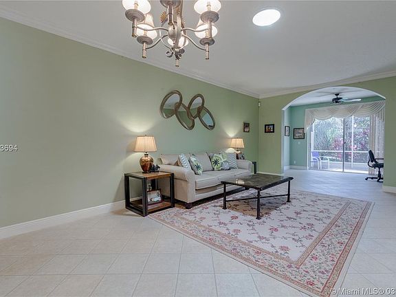 3rd image of 10600 Royal Caribbean Cir