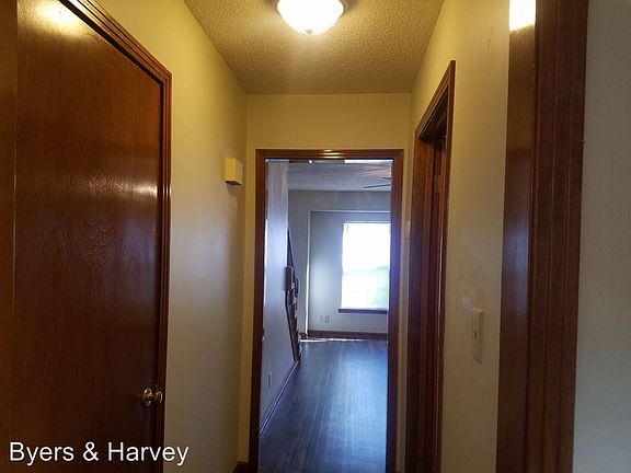 5th image of 102 Cunningham Pl APT B