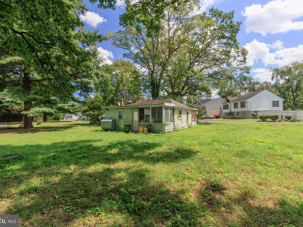 7326 Green Acres Dr, Glen Burnie, MD 21060