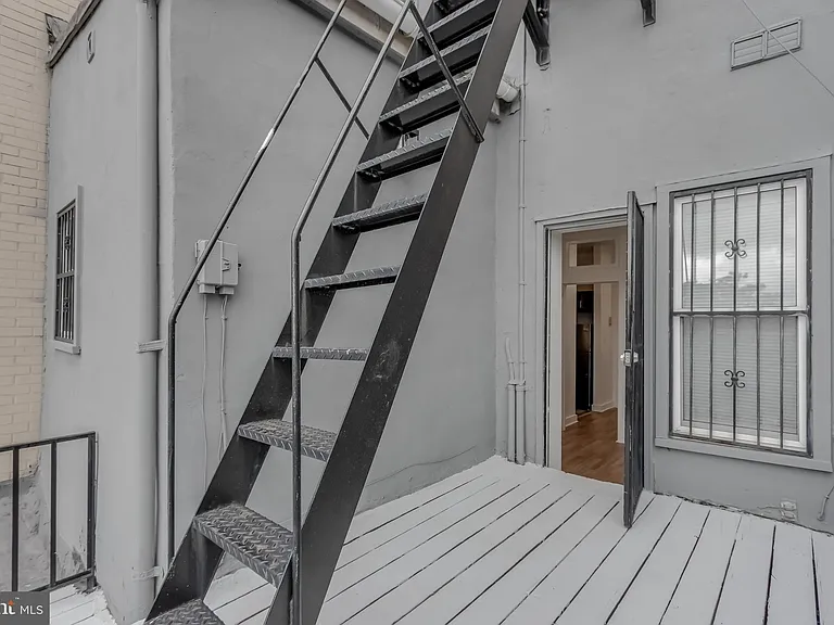 1113 N Calvert St #B — Photo 5