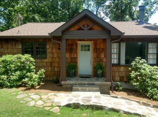305 N Bragg Ave, Lookout Mountain, TN 37350