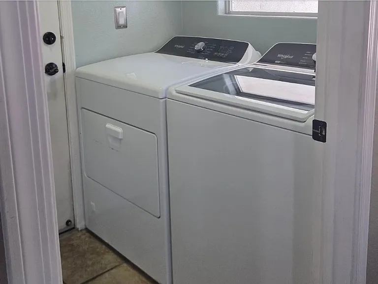 1018 Cutter St — Photo 10