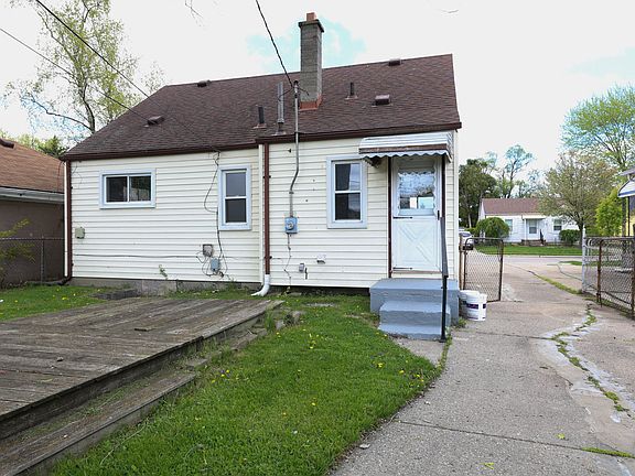 2nd image of 24535 Brittany Ave