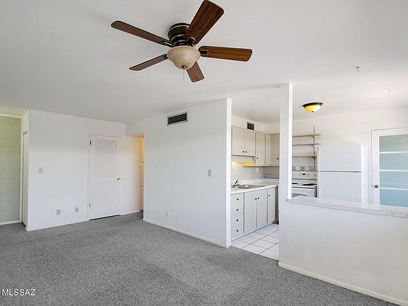 3rd image of 8060 E Broadway Blvd #202