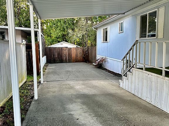 3rd image of 16300 State Highway 305 NE #37