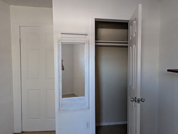 5th image of 301 W 1st St #B