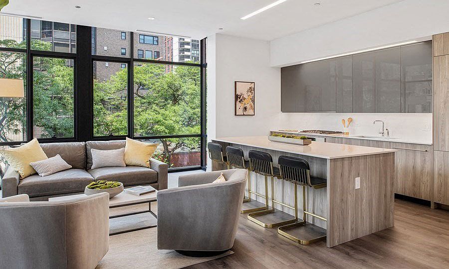 Inspired by rich Art Deco and Mid-Century Modern architecture, 61 Banks Street was meticulously designed by award-winning architect Booth Hansen with interiors by Darcy Bonner.