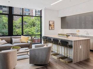 61 Banks Street, Chicago, IL 60610