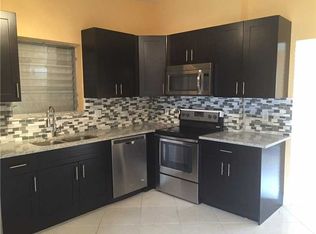 211 SW 64th Way, Pembroke Pines, FL 33023