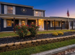 28 E Duchess Ave, Middletown, NJ 07748