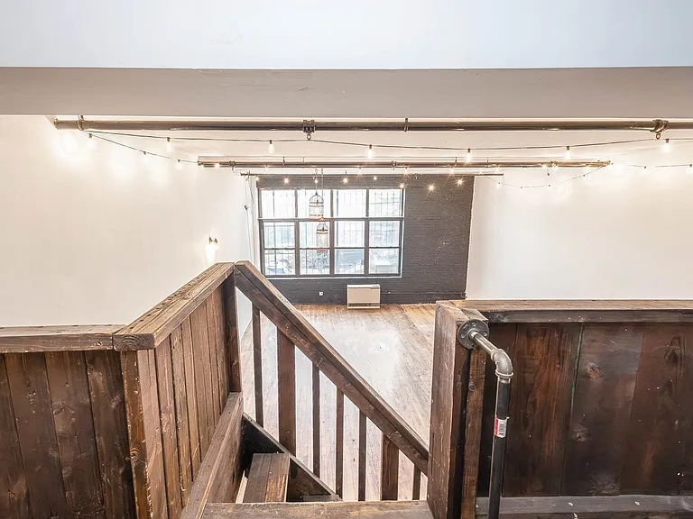 260 Moore St #110 — Photo 2