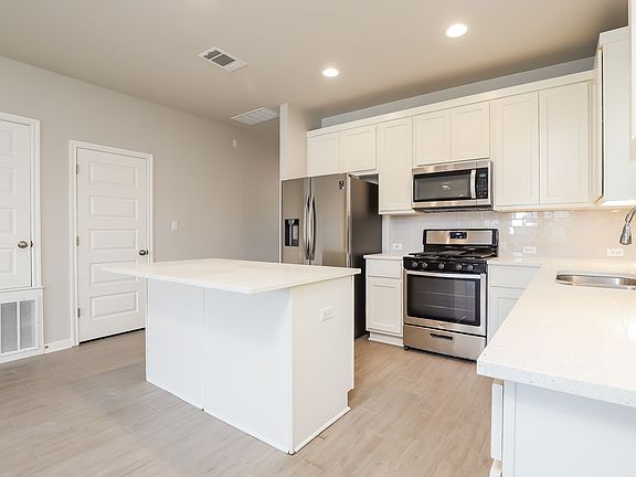 5th image of 2724 Juniper Woods Rd