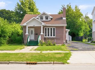 1375 Whitcomb Ave, Des Plaines, IL 60018