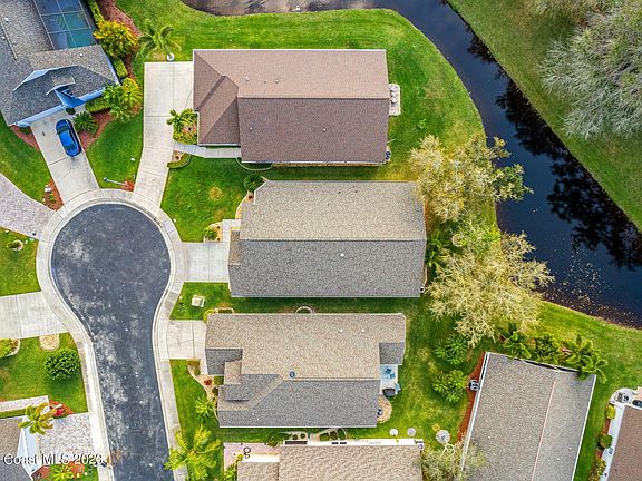 2nd image of 684 Naples Ct