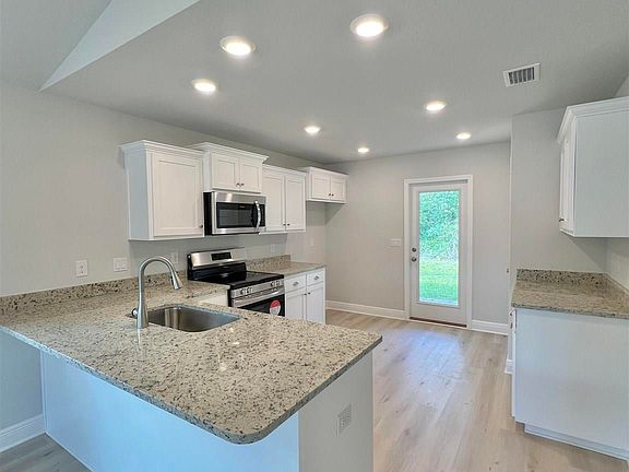 3rd image of 8042 Westpointe Ln #13A