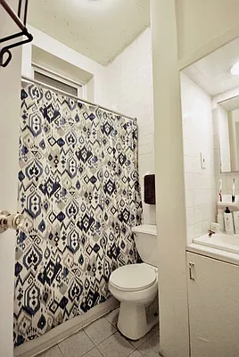 Rented by KYLM, LLC | media 18