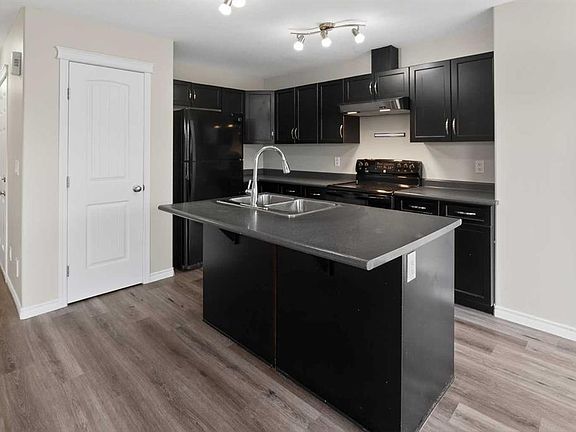 4th image of 8534 SE 103rd Ave
