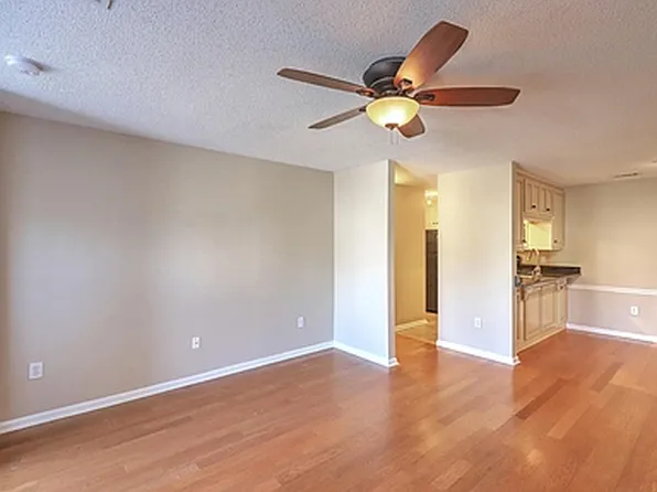 188 Midland Pkwy APT 219, Summerville, SC 29485