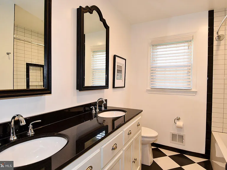 9309 Reef Ct — Photo 40