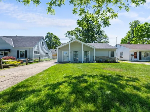 34312 Lake Shore Blvd, Lakeline, OH 44095