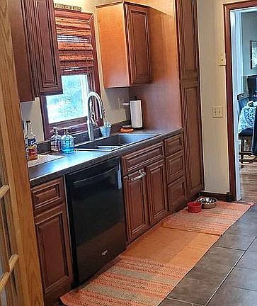 5th image of 540 Tisdale Ave
