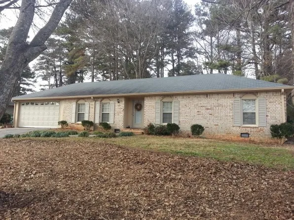 6481 Payton Woods Ln, Tucker, GA 30084
