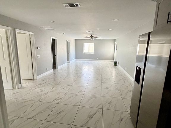 4th image of 43775 Saguaro St #43775
