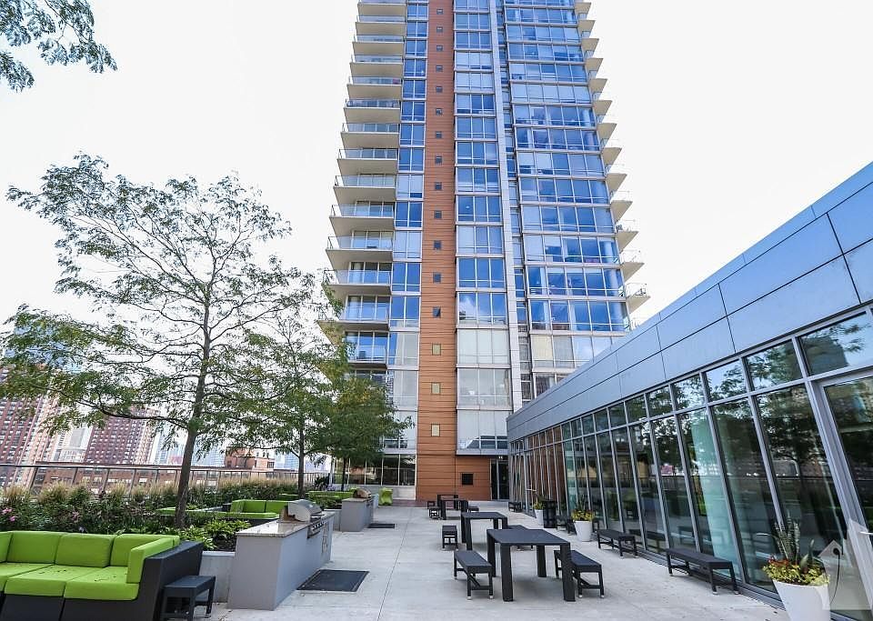 1st image of 734 S Clark St #326