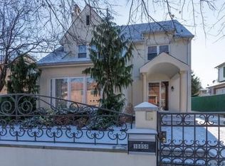 10850 68th Rd, Forest Hills, NY 11375