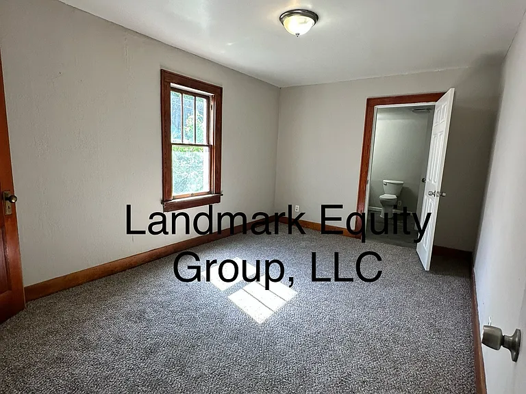 3006 Messanie St — Photo 6