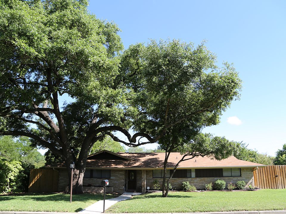 1st image of 3215 Northridge Dr