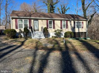 7666 Old Bayside Rd, Chesapeake Beach, MD 20732