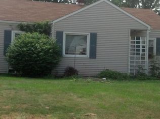 408 Day Dr, Lorain, OH 44052