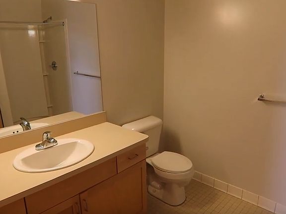 5th image of 550 N Sherman Dr APT 407