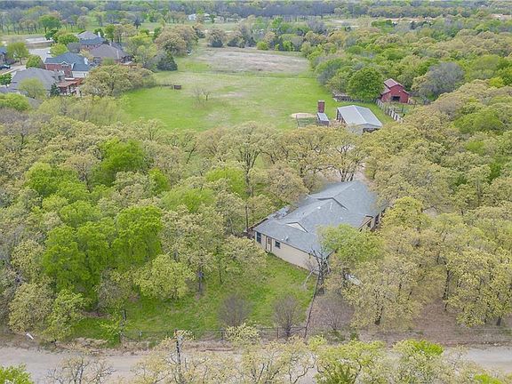 2nd image of 3383 Crawford Dr