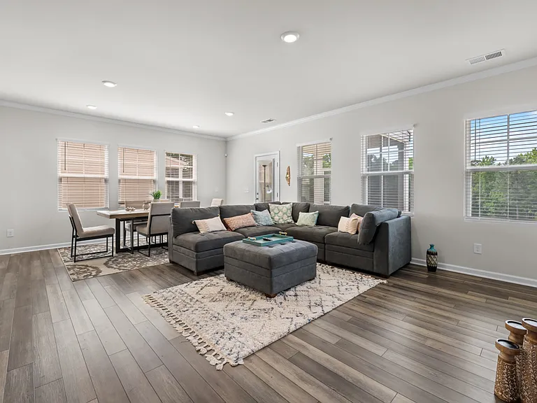 3021 Montlawn Pl — Photo 18