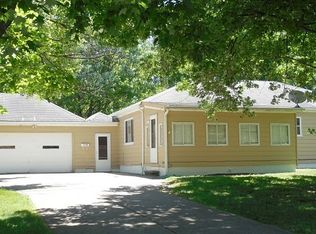 19199 Pierce Dr, Strongsville, OH