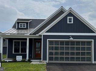 1404 Barrington Dr #289, Mount Joy, PA 17552
