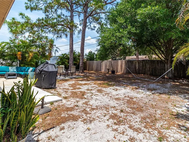 3314 Island Date Cir — Photo 39