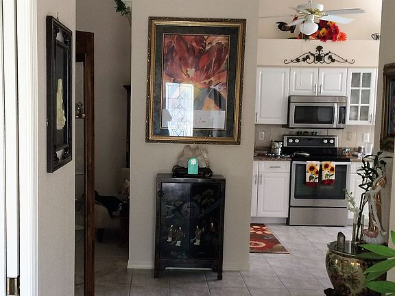 3rd image of 5762 Greenwood Cir