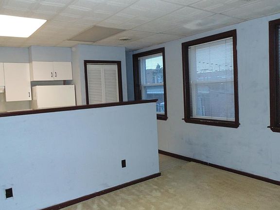2nd image of 202 E Alder St APT 10