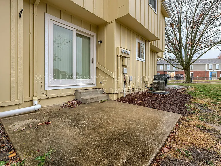 164 SW Robin Rd — Photo 47